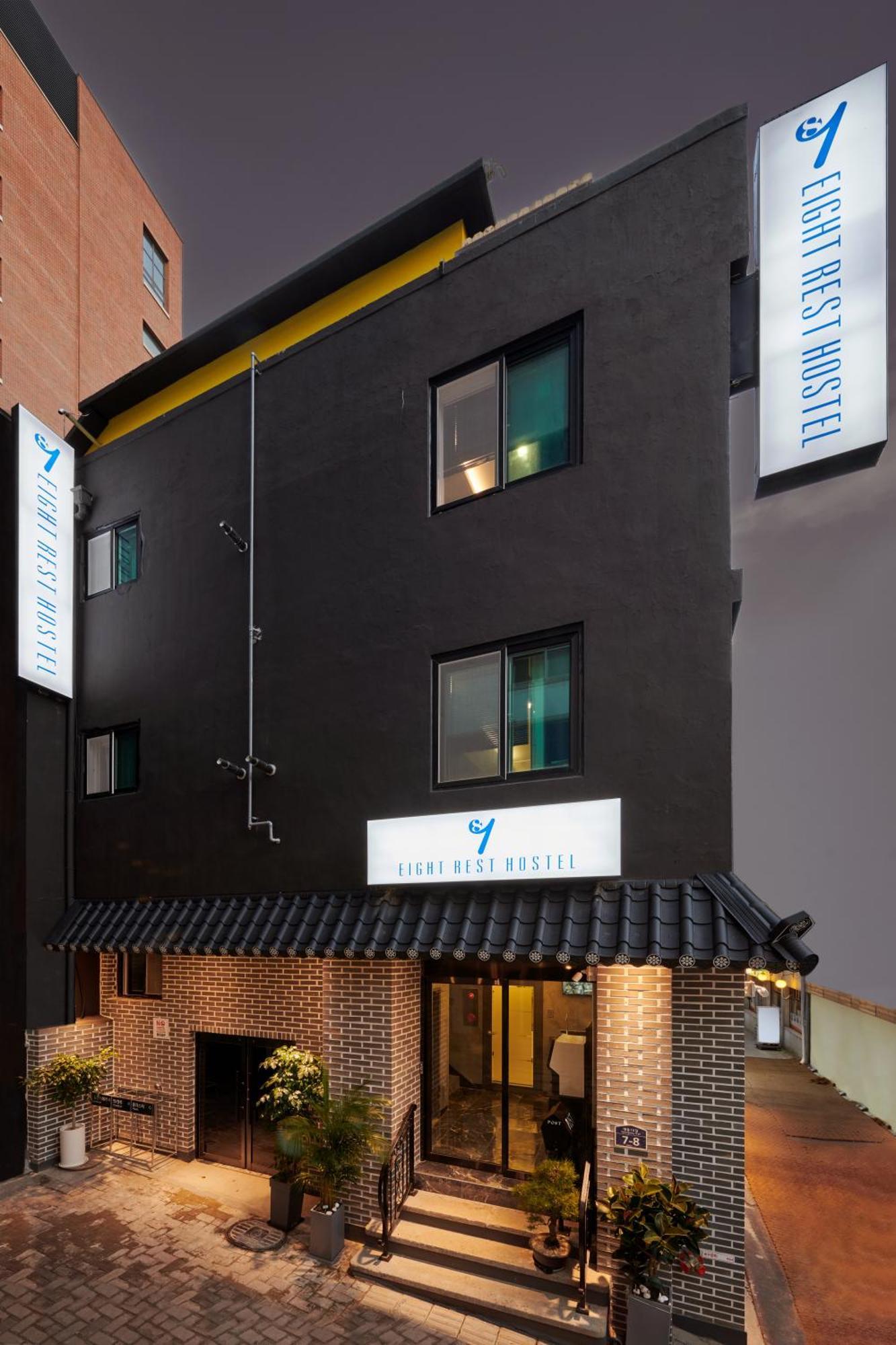 Eight Rest Hostel Myeongdong Séoul Extérieur photo