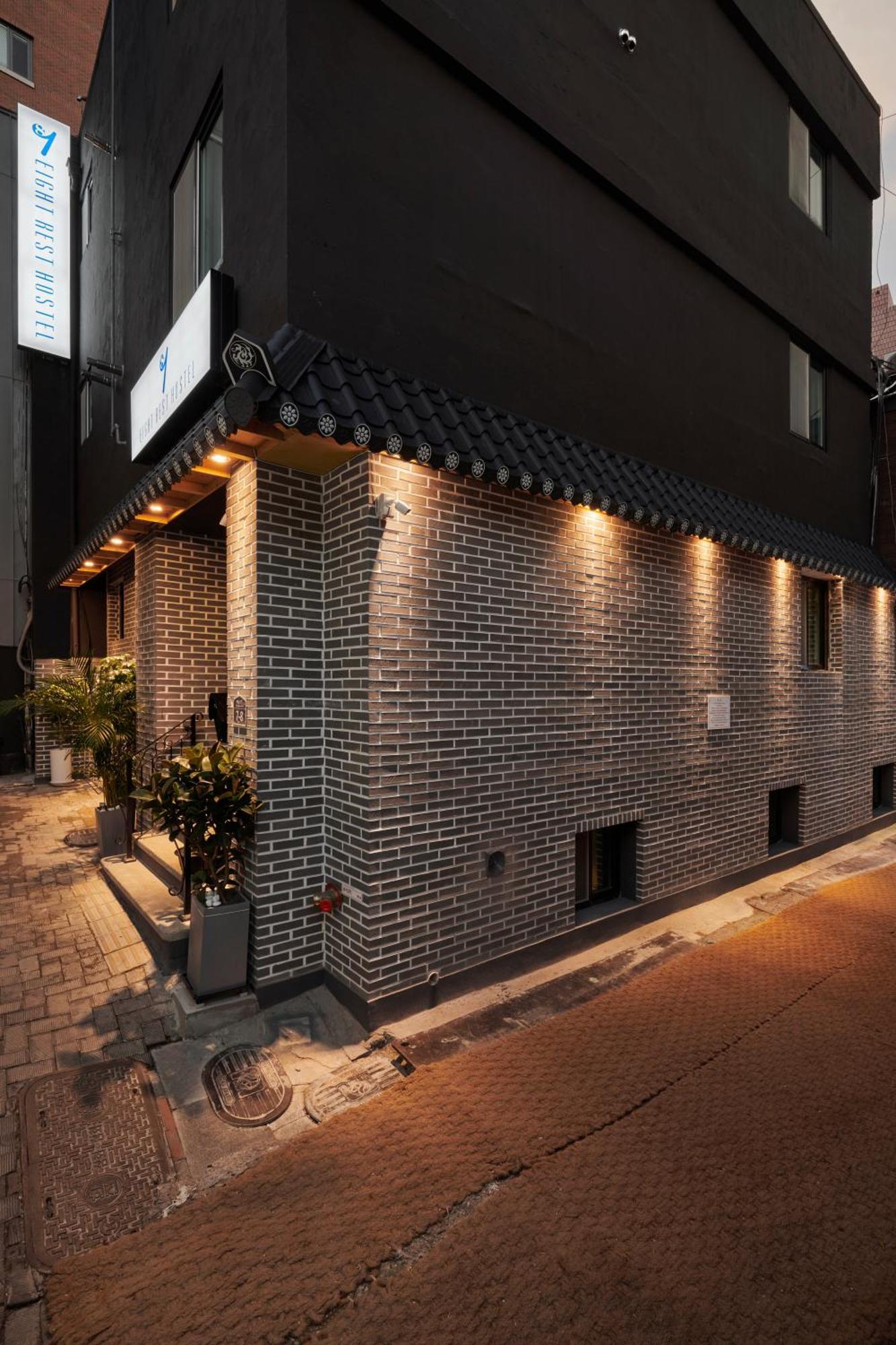 Eight Rest Hostel Myeongdong Séoul Extérieur photo
